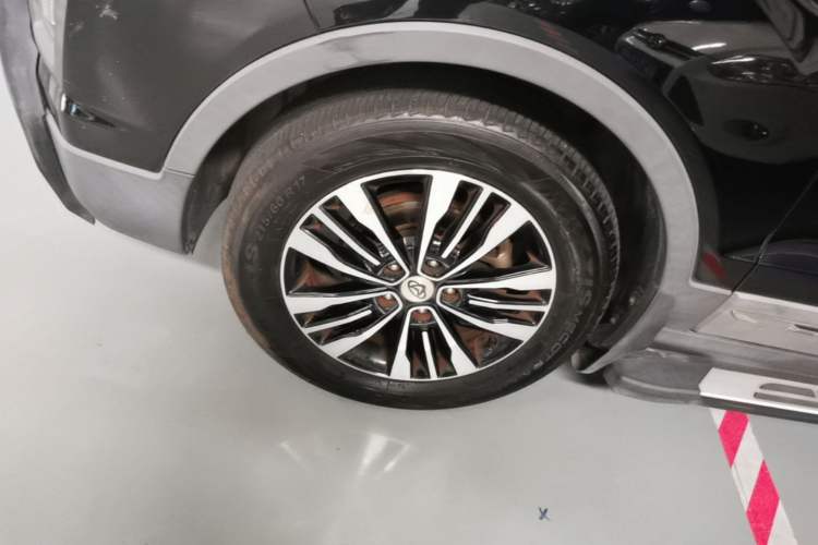 Used CHANGAN OSHAN CX70 2017 CX70T 1.5T Automatic Zunqing Edition Left Front Wheel Hub