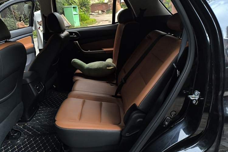 Used CHANGAN OSHAN CX70 2017 CX70T 1.5T Manual High-Performance Edition Left Rear Seat