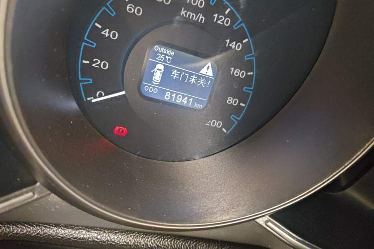 Used CHANGAN OSHAN CX70 2017 Facelifted CX70T 1.5T Manual High-Performance Edition Odometer Close Up