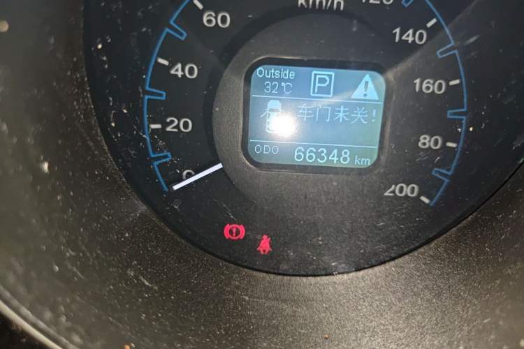Used CHANGAN OSHAN CX70 2017 CX70T 1.5T Automatic Zunqing Edition Odometer Close Up