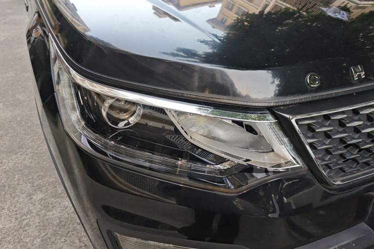 Used CHANGAN OSHAN CX70 2017 Facelifted CX70T 1.5T Manual High-Performance Edition Right Front Headlight