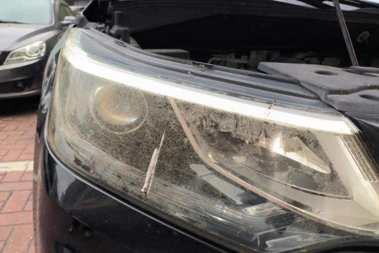 Used CHANGAN OSHAN CX70 2017 CX70T 1.5T Manual High-Performance Edition Right Front Headlight