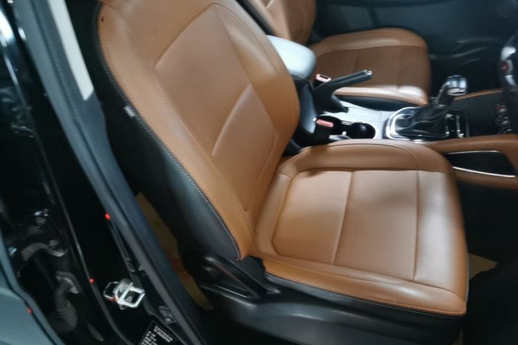 Used CHANGAN OSHAN CX70 2017 CX70T 1.5T Automatic Zunqing Edition Right Front Seat