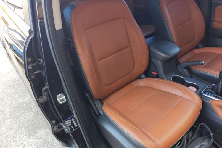 Used CHANGAN OSHAN CX70 2017 CX70T 1.5T Manual High-Performance Edition Right Front Seat