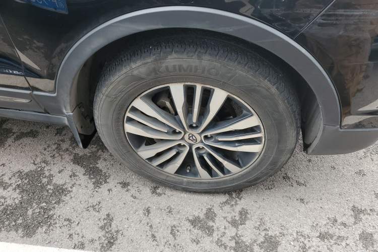 Used CHANGAN OSHAN CX70 2017 Facelifted CX70T 1.5T Manual High-Performance Edition Right Front Wheel Hub