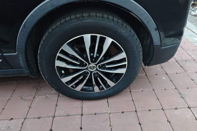 Used CHANGAN OSHAN CX70 2017 Facelifted CX70T 1.5T Manual High-Performance Edition Right Front Wheel Hub