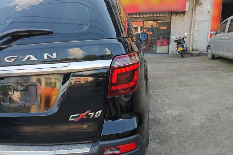 Used CHANGAN OSHAN CX70 2017 CX70T 1.5T Manual High-Performance Edition Right Rear Taillight