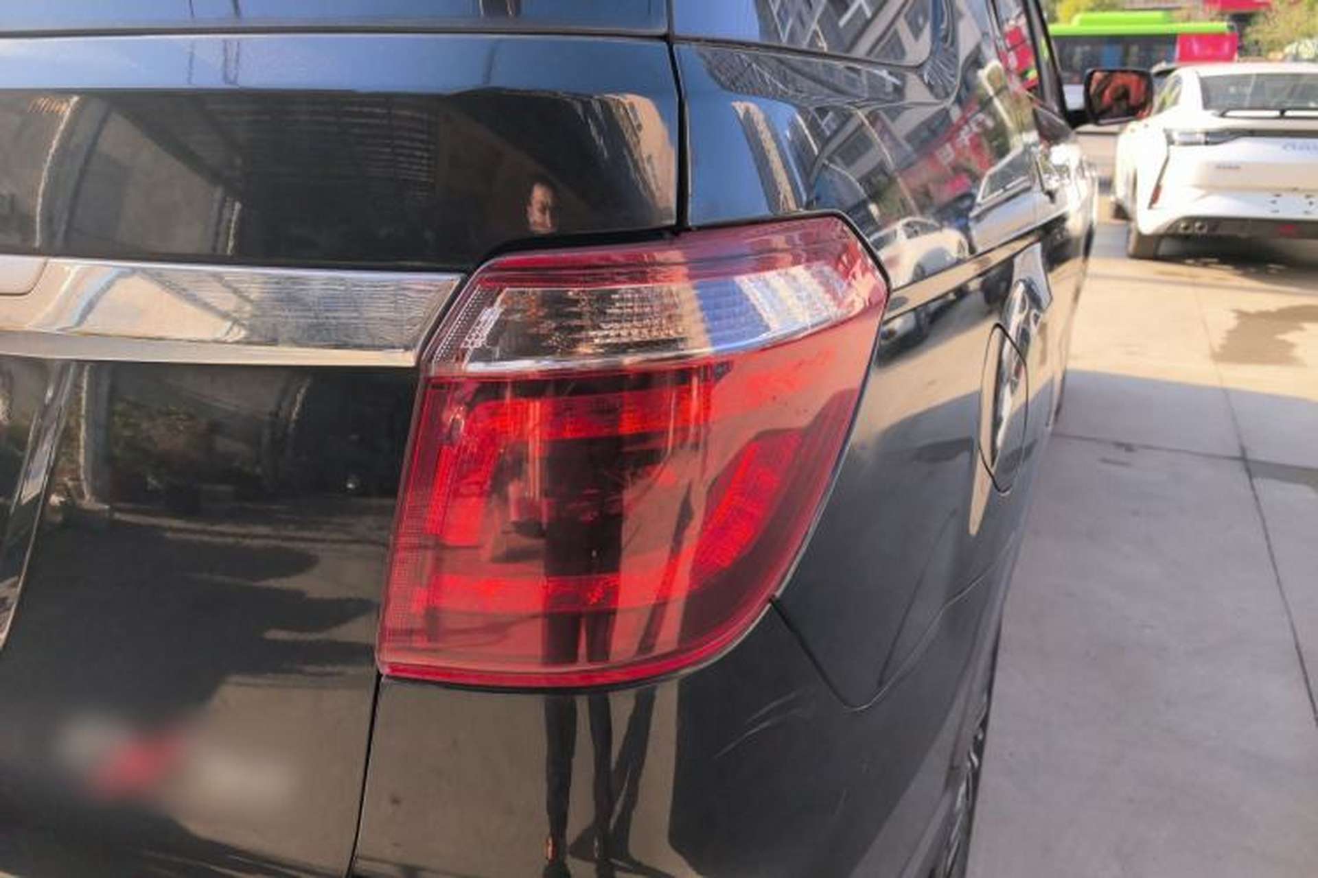 Used CHANGAN OSHAN CX70 2017 Facelifted CX70T 1.5T Automatic Zunqing Edition Right Rear Taillight