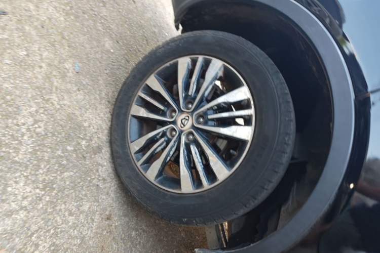 Used CHANGAN OSHAN CX70 2017 CX70T 1.5T Manual High-Performance Edition Right Rear Wheel Hub