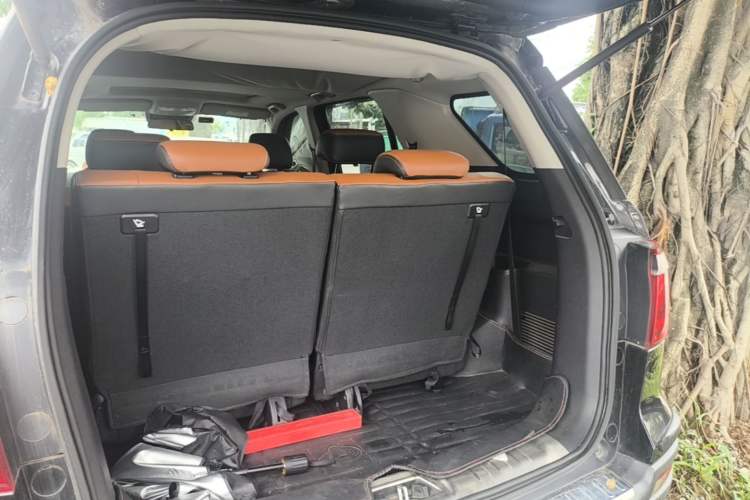 Used CHANGAN OSHAN CX70 2017 CX70T 1.5T Automatic Zunqing Edition Trunk