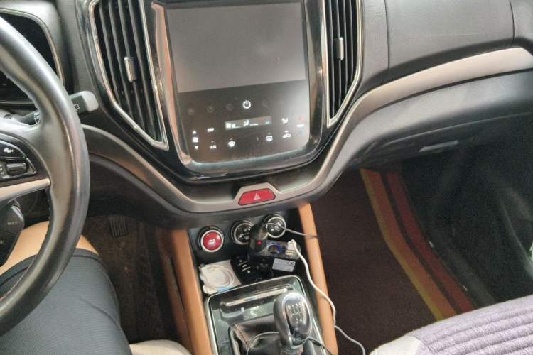 Used CHANGAN OSHAN CX70 2017 CX70T 1.5T Manual High-Performance Edition Audio And AC Panel
