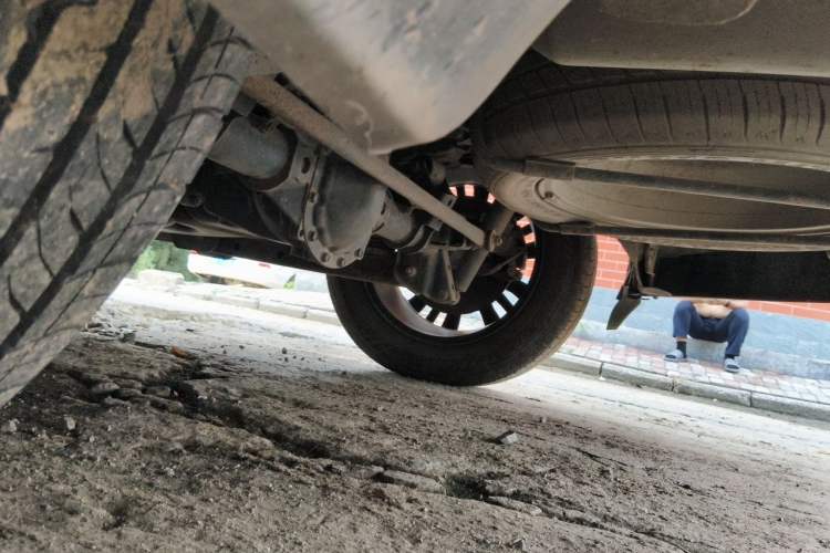 Used CHANGAN OSHAN CX70 2017 CX70T 1.5T Manual High-Performance Edition Chassis Rear Left
