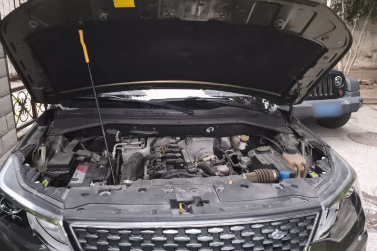 Used CHANGAN OSHAN CX70 2017 CX70T 1.5T Automatic Luxury Edition Engine Bay
