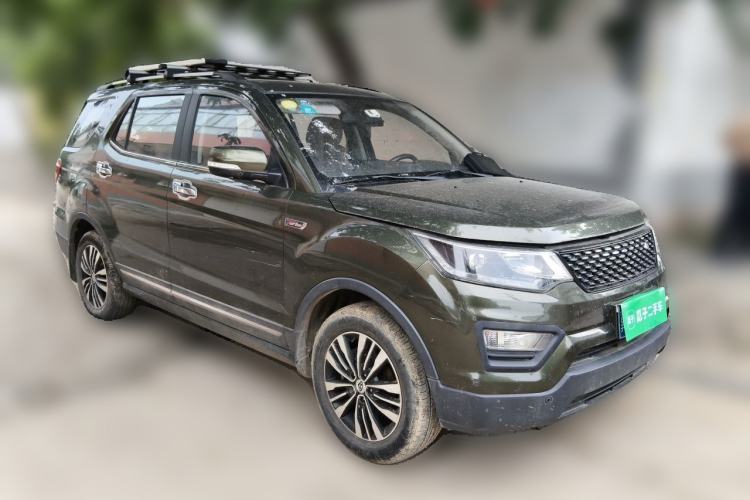 Used CHANGAN OSHAN CX70 2017 CX70T 1.5T Manual High-Performance Edition Front Right 45 Deg
