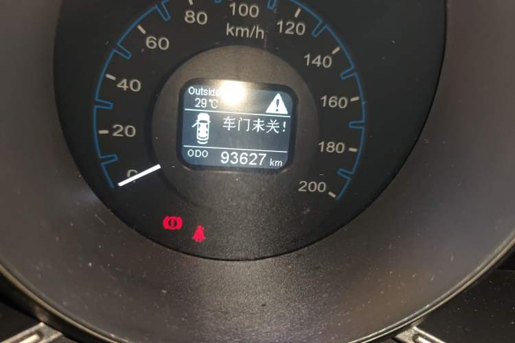 Used CHANGAN OSHAN CX70 2017 CX70T 1.5T Manual High-Performance Edition Odometer Close Up