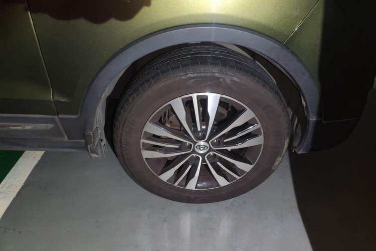 Used CHANGAN OSHAN CX70 2017 CX70T 1.5T Manual High-Performance Edition Right Front Wheel Hub