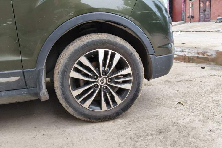Used CHANGAN OSHAN CX70 2017 CX70T 1.5T Manual High-Performance Edition Right Front Wheel Hub