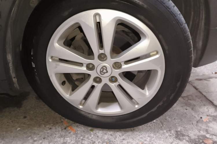 Used CHANGAN OSHAN CX70 2017 CX70T 1.5T Automatic Luxury Edition Right Front Wheel Hub