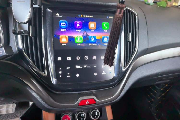 Used CHANGAN OSHAN CX70 2017 CX70T 1.5T Automatic Luxury Edition Audio And AC Panel