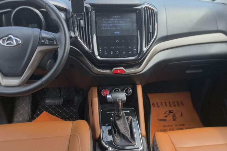 Used CHANGAN OSHAN CX70 2017 CX70T 1.5T Automatic Zunqing Edition Audio And AC Panel