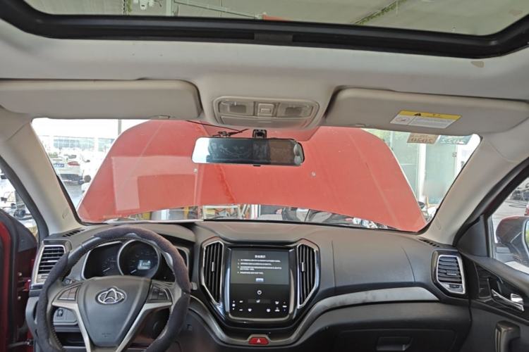 Used CHANGAN OSHAN CX70 2017 Facelifted CX70T 1.5T Manual High-Performance Edition Center Console