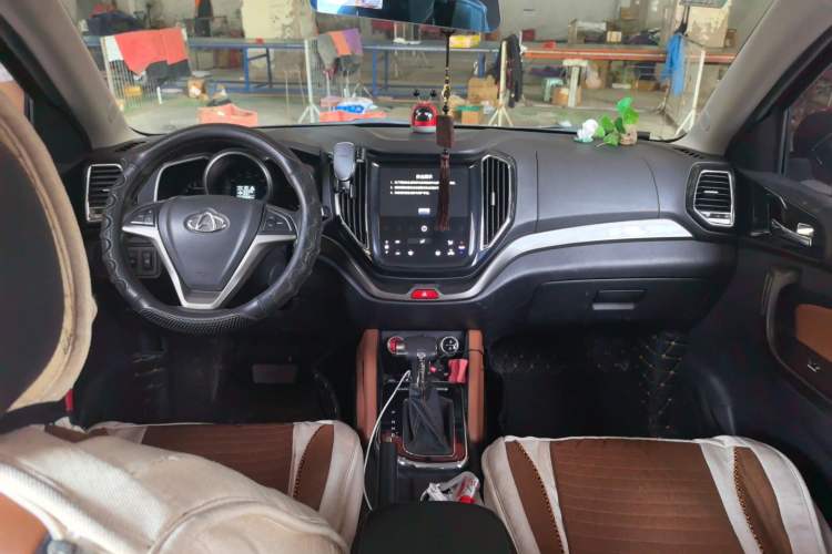 Used CHANGAN OSHAN CX70 2017 CX70T 1.5T Automatic Luxury Edition Center Console