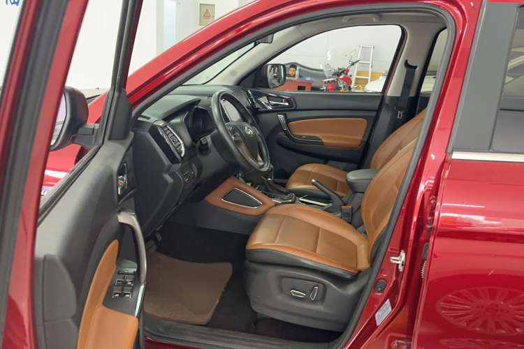 Used CHANGAN OSHAN CX70 2017 CX70T 1.5T Automatic Zunqing Edition Driver Seat