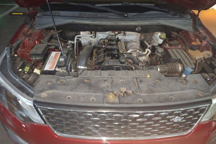 Used CHANGAN OSHAN CX70 2017 CX70T 1.5T Manual High-Performance Edition Engine Bay