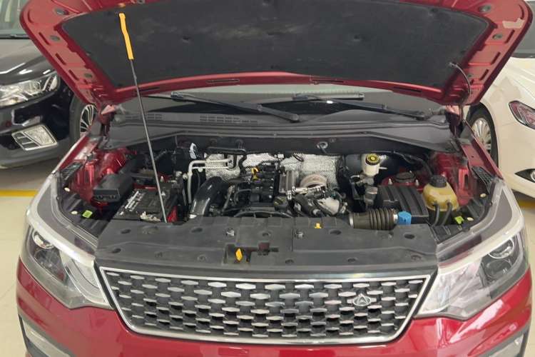 Used CHANGAN OSHAN CX70 2017 CX70T 1.5T Automatic Zunqing Edition Engine Bay