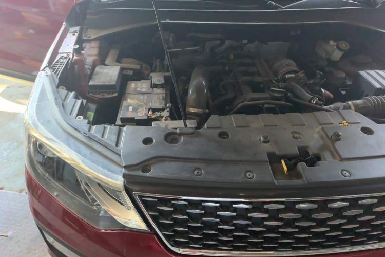 Used CHANGAN OSHAN CX70 2017 CX70T 1.5T Automatic Luxury Edition Engine Bay Right
