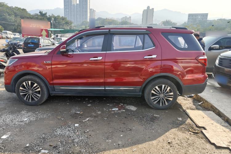 Used CHANGAN OSHAN CX70 2017 Facelifted CX70T 1.5T Manual High-Performance Edition Exterior 2