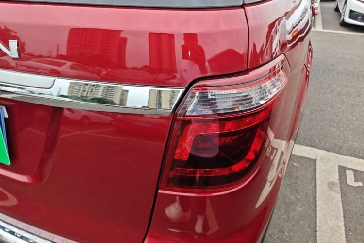 Used CHANGAN OSHAN CX70 2017 CX70T 1.5T Automatic Luxury Edition Exterior 3