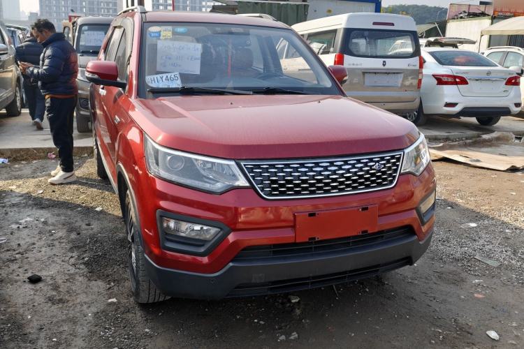 Used CHANGAN OSHAN CX70 2017 Facelifted CX70T 1.5T Manual High-Performance Edition Exterior 5