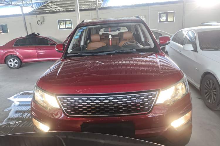 Used CHANGAN OSHAN CX70 2017 CX70T 1.5T Manual High-Performance Edition Front