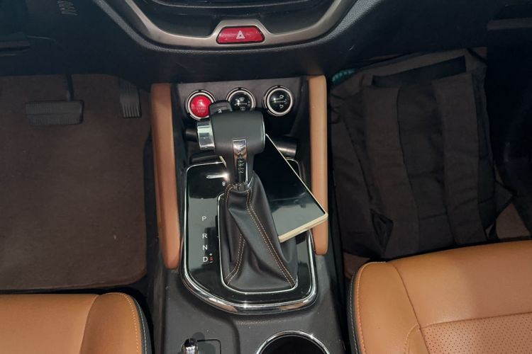 Used CHANGAN OSHAN CX70 2017 CX70T 1.5T Automatic Zunqing Edition Gear Lever