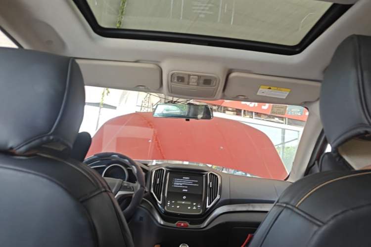 Used CHANGAN OSHAN CX70 2017 Facelifted CX70T 1.5T Manual High-Performance Edition Headliner