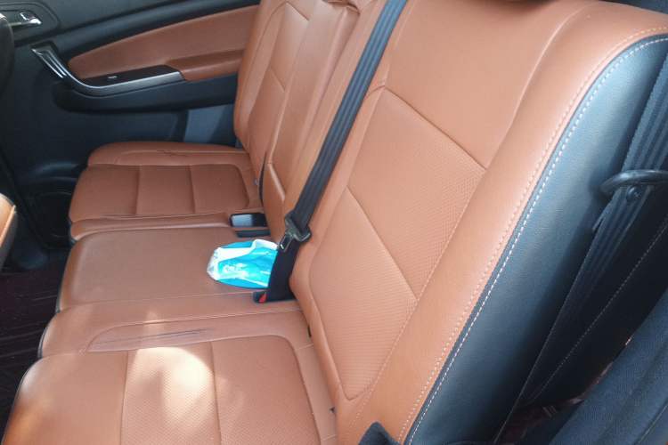 Used CHANGAN OSHAN CX70 2017 CX70T 1.5T Automatic Luxury Edition Interior 4