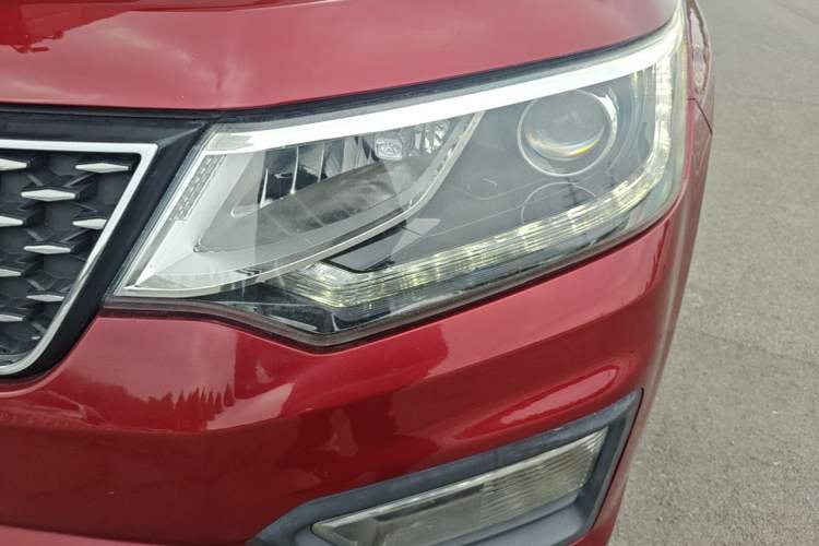 Used CHANGAN OSHAN CX70 2017 CX70T 1.5T Automatic Zunqing Edition Left Front Headlight