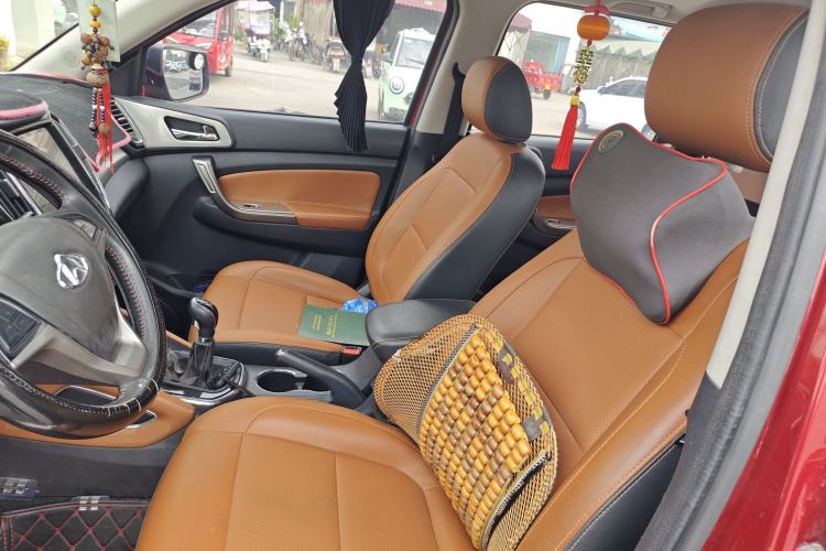 Used CHANGAN OSHAN CX70 2017 Facelifted CX70T 1.5T Manual High-Performance Edition Left Front Seat