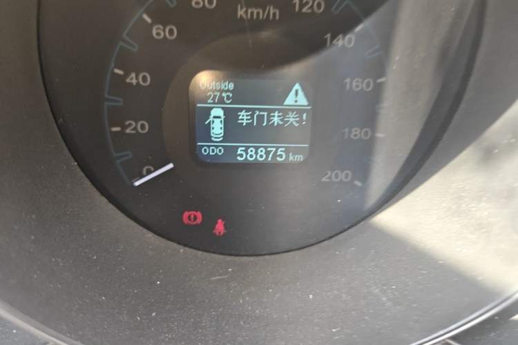 Used CHANGAN OSHAN CX70 2017 CX70T 1.5T Manual High-Performance Edition Odometer Close Up