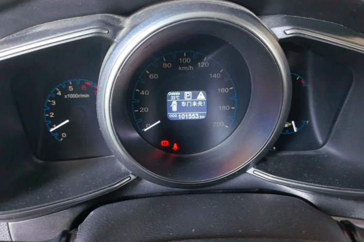 Used CHANGAN OSHAN CX70 2017 CX70T 1.5T Automatic Luxury Edition Odometer Close Up