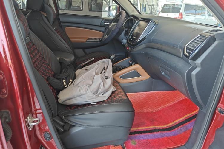 Used CHANGAN OSHAN CX70 2017 Facelifted CX70T 1.5T Manual High-Performance Edition Right Front Seat