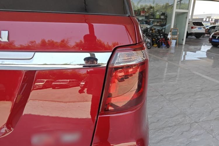 Used CHANGAN OSHAN CX70 2017 Facelifted CX70T 1.5T Manual High-Performance Edition Right Rear Taillight