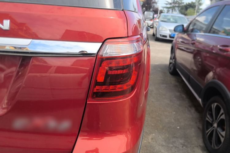 Used CHANGAN OSHAN CX70 2017 CX70T 1.5T Automatic Zunqing Edition Right Rear Taillight