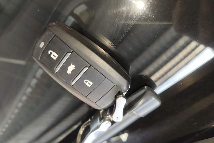 Used CHANGAN OSHAN CX70 2017 CX70T 1.5T Manual High-Performance Edition Vehicle Key