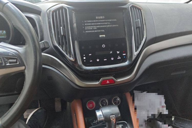 Used CHANGAN OSHAN CX70 2017 CX70T 1.5T Automatic Zunqing Edition Audio And AC Panel