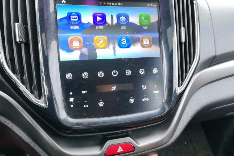 Used CHANGAN OSHAN CX70 2017 CX70T 1.5T Manual High-Performance Edition Audio And AC Panel