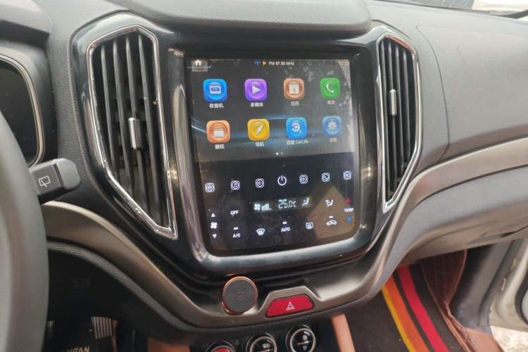 Used CHANGAN OSHAN CX70 2017 Facelifted CX70T 1.5T Automatic Zunqing Edition Audio And AC Panel