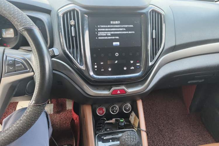 Used CHANGAN OSHAN CX70 2017 CX70T 1.5T Manual High-Performance Edition Audio And AC Panel
