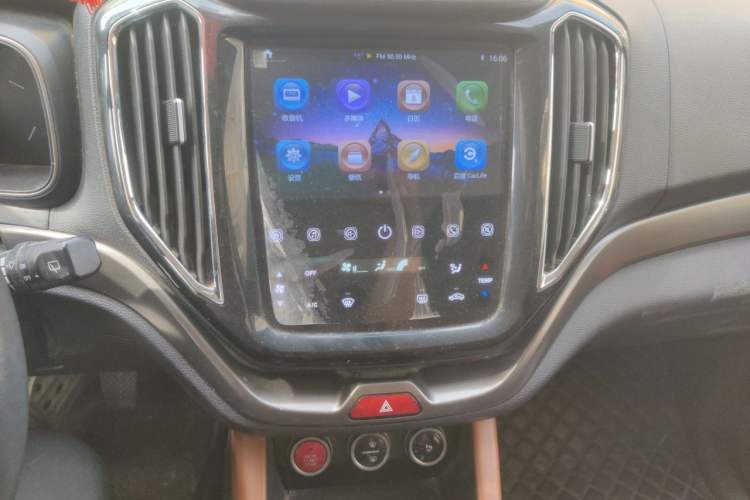 Used CHANGAN OSHAN CX70 2017 CX70T 1.5T Manual High-Performance Edition Audio And AC Panel